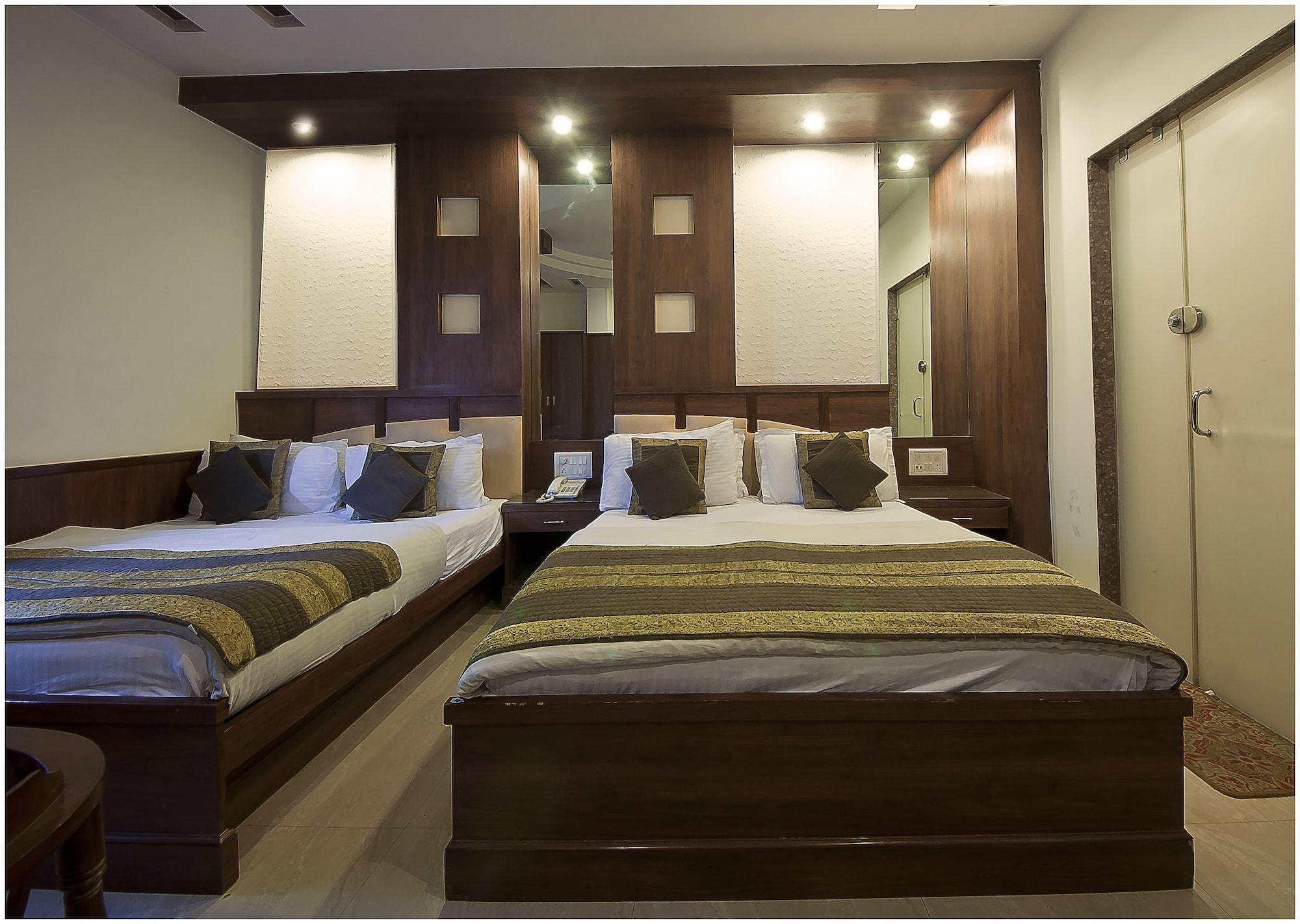 Hotel Baba Deluxe Near New Delhi Railway Station And City Center -By Rcg Hotels ภายนอก รูปภาพ