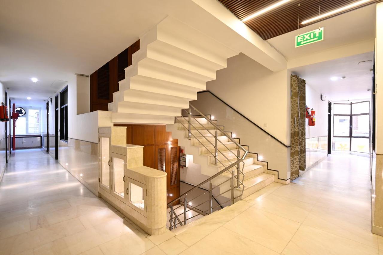 Hotel Baba Deluxe Near New Delhi Railway Station And City Center -By Rcg Hotels ภายนอก รูปภาพ