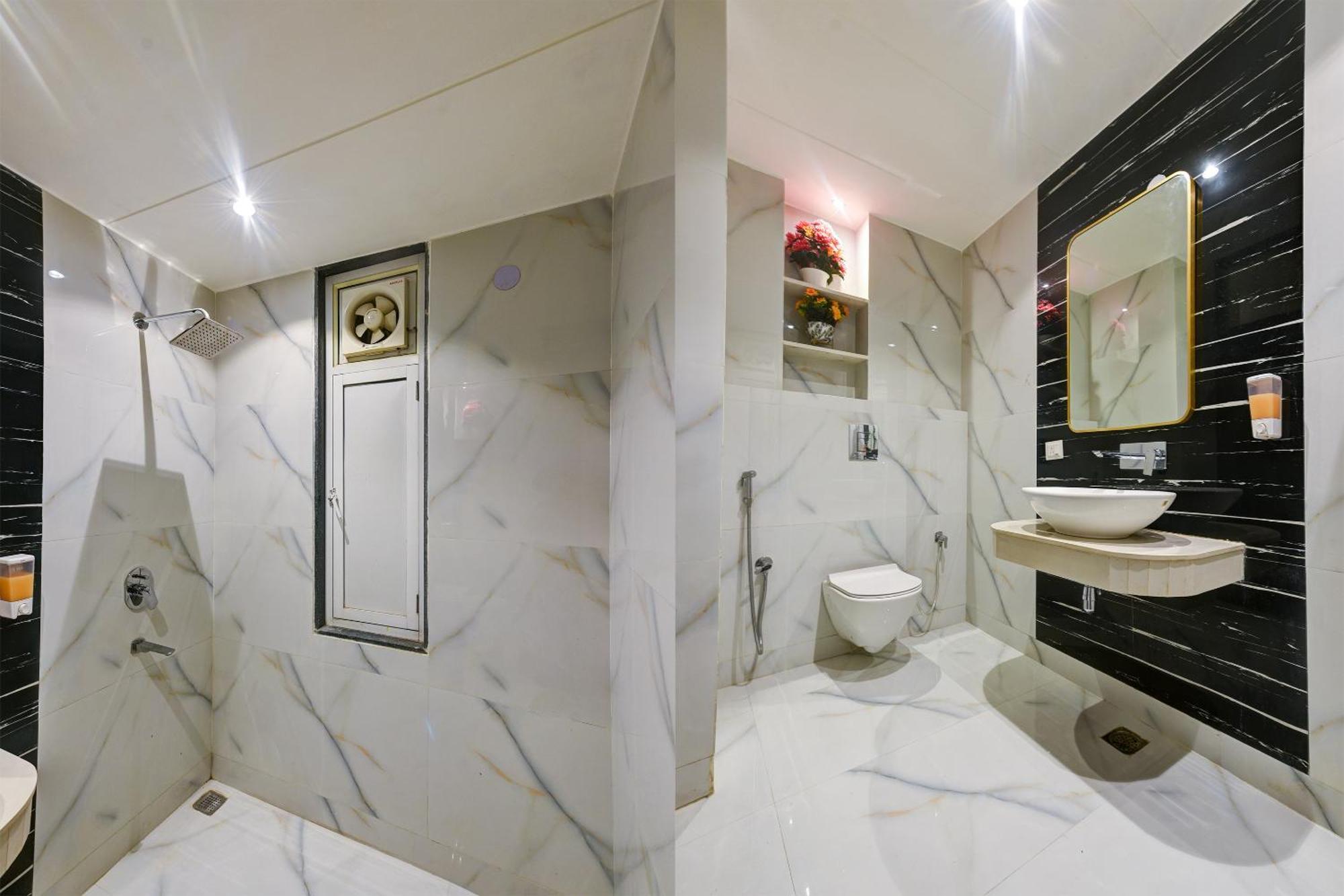 Hotel Baba Deluxe Near New Delhi Railway Station And City Center -By Rcg Hotels ภายนอก รูปภาพ