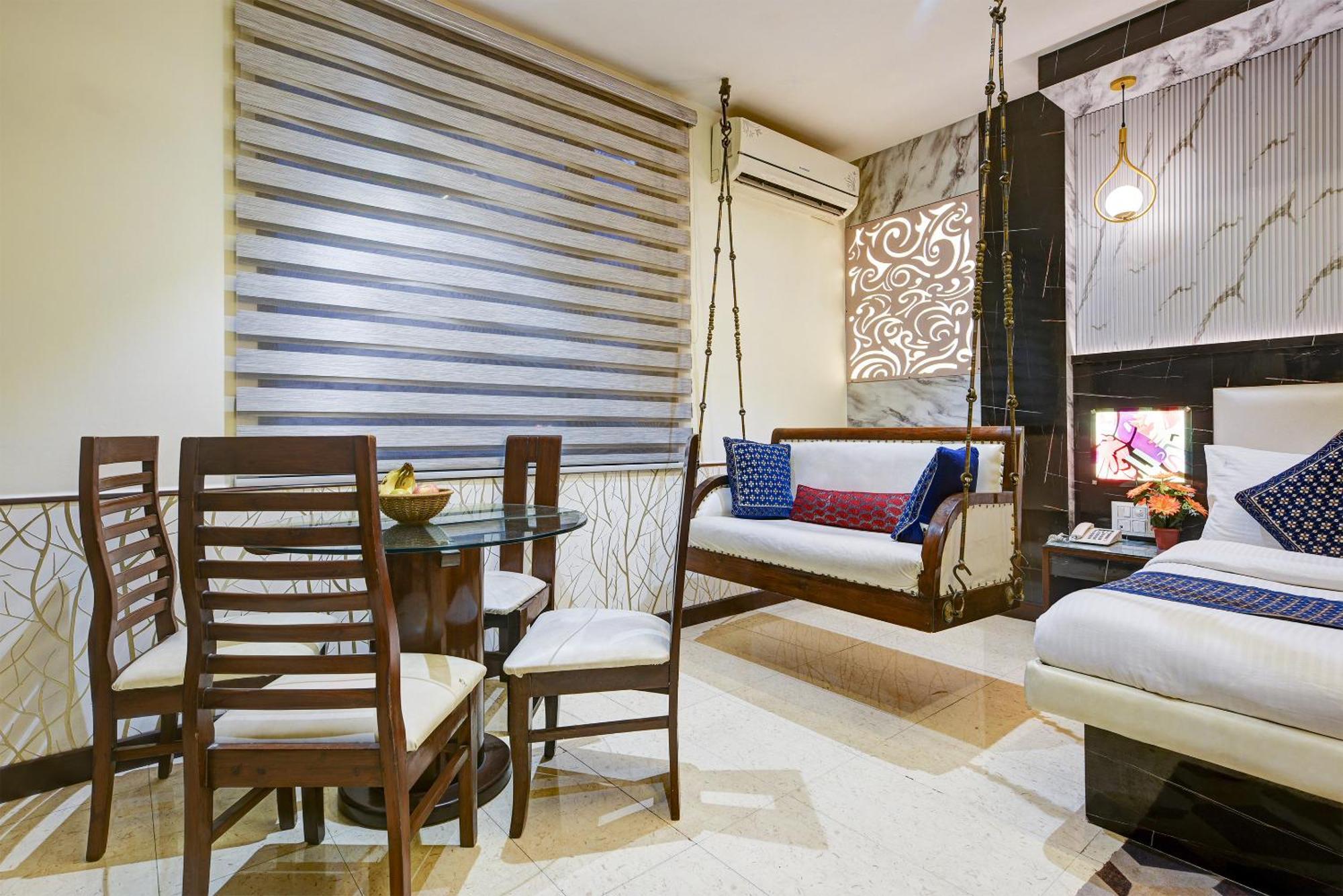 Hotel Baba Deluxe Near New Delhi Railway Station And City Center -By Rcg Hotels ภายนอก รูปภาพ