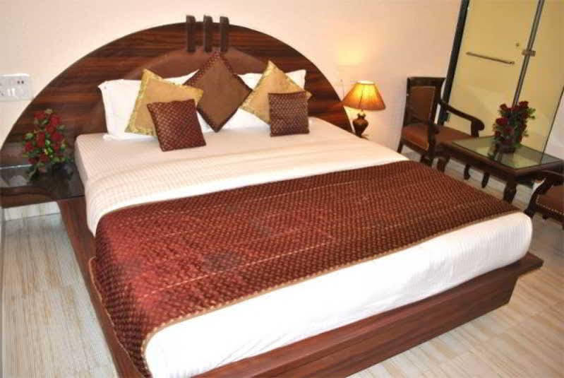 Hotel Baba Deluxe Near New Delhi Railway Station And City Center -By Rcg Hotels ภายนอก รูปภาพ